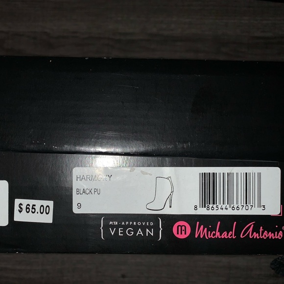 NWT Sz. 9 women’s 4” heel booties vegan leather by Michael Antonio - Picture 5 of 7